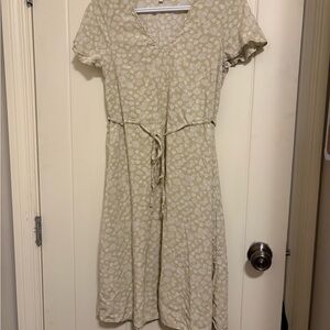 Elegant Cream Floral Midi Dress